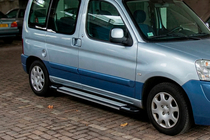 Peugeot Partner 1996-2008 гг. Боковые Подножки Rainbow (2 шт., Алюминий) фото 1