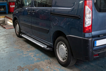 Fiat Scudo 2007-2015 гг. Боковые Подножки Line (2 шт., Алюминий) фото 1