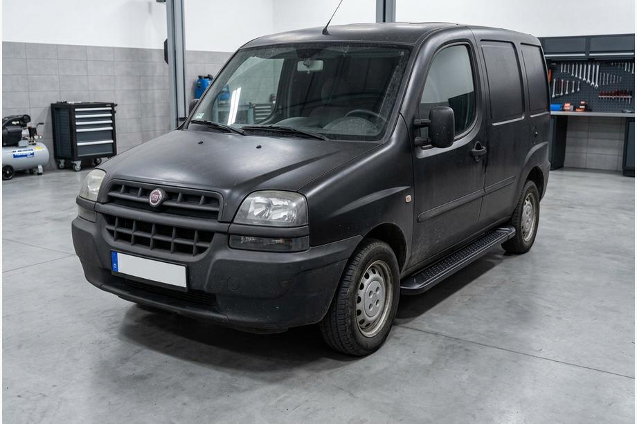 Fiat Doblo I 2001-2005 гг. Боковые Подножки Allmond Black (2 шт., Алюминий) Image
