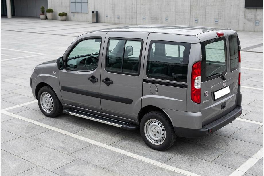 Fiat Doblo I 2005-2010 гг. Боковые пороги RedLine V1 (2 шт., алюминий) Image