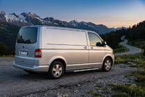 Volkswagen T5 Transporter 2003-2010 гг. Боковые Подножки Duru (2 шт., Алюминий) Длинная База фото 2