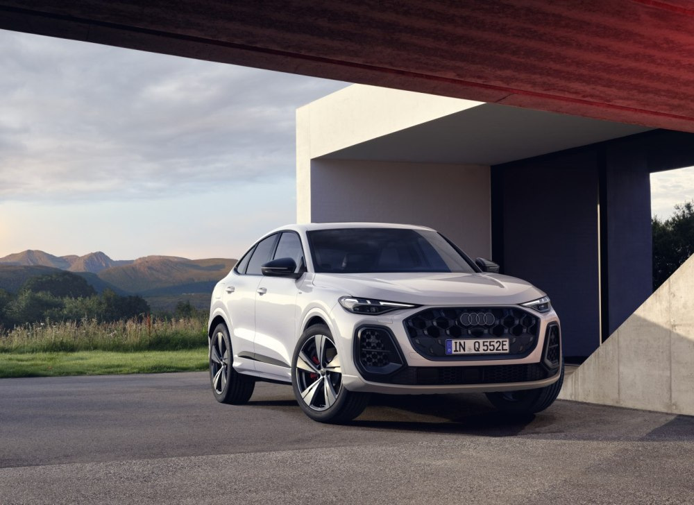 Audi Q5 Sportback 2025: Обзор стильного кросс-купе