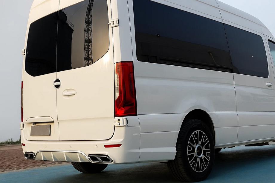 Mercedes Sprinter W907/W910 2018- гг. Задний бампер AMG (для стандартной базы, полипропилен) Фото 5