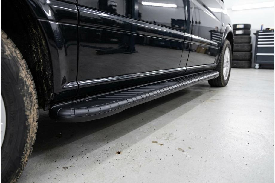 Mercedes Vito W639 2004-2014 гг. Боковые пороги Bosphorus Black (2 шт., алюминий) Длинная (ExtraLong) Image