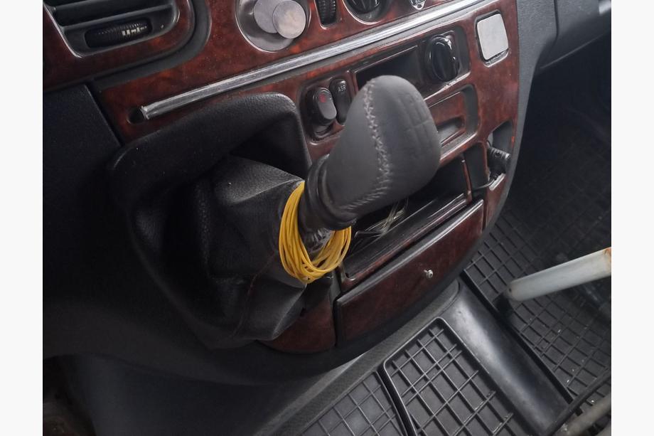 Mercedes Sprinter W901/902/903/904/905 1995–2006 гг. Ручка КПП (кожа) Фото 1
