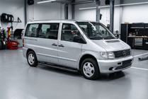Mercedes Vito W638 1996-2003 гг. Боковые пороги Bosphorus Black (2 шт., алюминий) фото 1