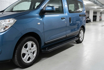 Renault Dokker 2013-2022 гг. Боковые Подножки Allmond Black (2 шт., Алюминий) фото 1