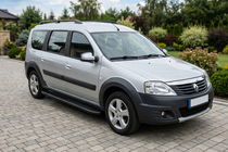 Renault Logan MCV 2005-2013 гг. Боковые пороги Bosphorus Black (2 шт., алюминий) фото 1