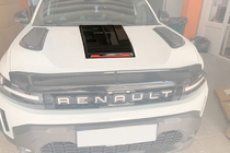 Renault Duster 2024- гг. Накладка на капот SCOOP (Глянец) фото 2