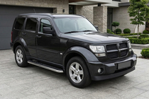 Dodge Nitro 2006-2011 гг. Боковые Подножки Maydos V1 (2 шт., Алюминий и Нержавейка) фото 1