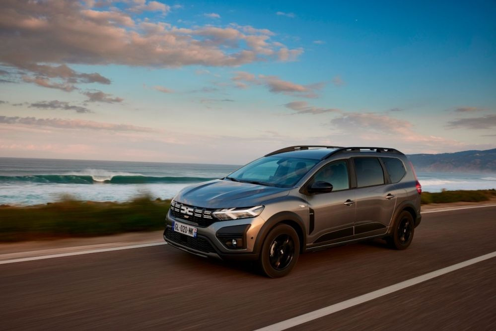 Dacia Jogger: Обновленный семейный универсал