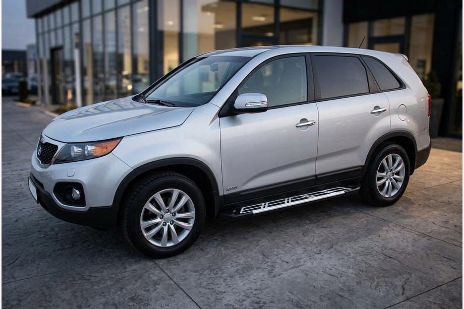 Kia Sorento II XM 2009-2014 гг. Боковые Подножки Sunrise (2 шт., Алюминий) Image
