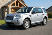 Land Rover Freelander II 2006–2014 гг. Боковые Подножки Allmond Black (2 шт., Алюминий) фото 1