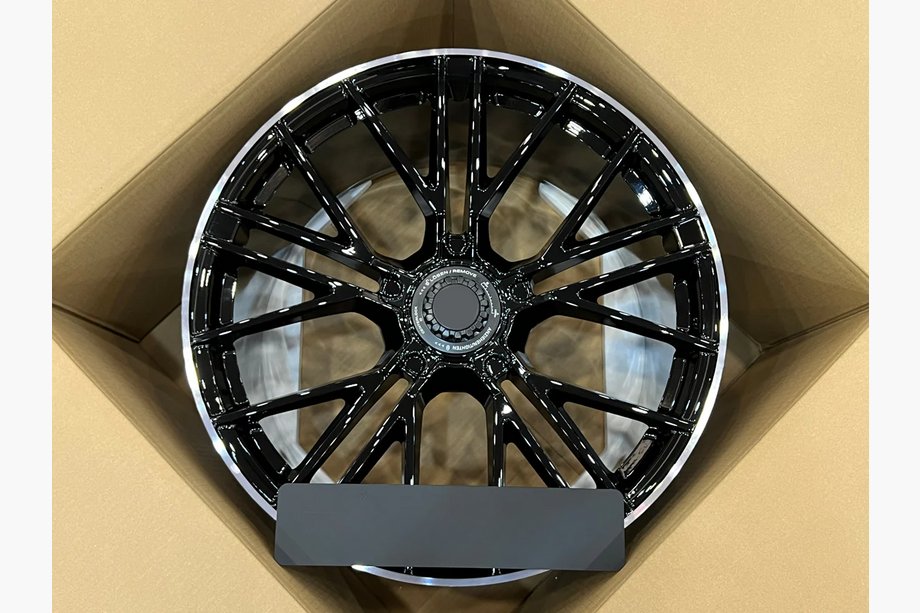 Porsche Panamera 2023– гг. Кованые диски OEM R21 V1 (комплект 4 шт.) Фото 2