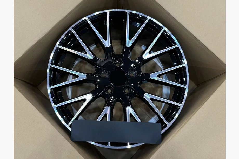 Porsche Panamera 2023– гг. Кованые диски OEM R21 V4 (комплект 4 шт) Image