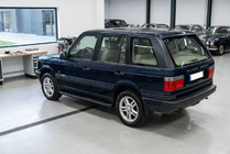 Range Rover II P38A 1997-2002 гг. Боковые пороги Bosphorus Black (2 шт., алюминий) фото 1