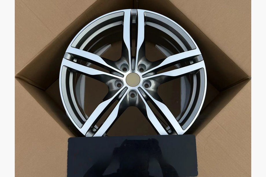 Ferrari Portofino Кованые диски OEM R20 (комплект 4 шт) Image