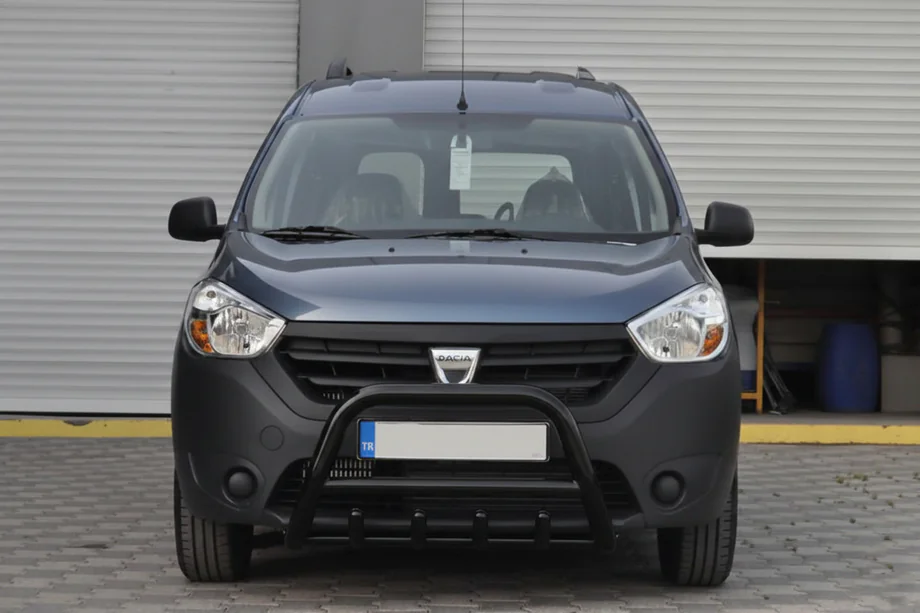 Renault Dokker 2013-2022 гг. Кенгурятник WT003 Черный (Нержавеющая сталь) Image