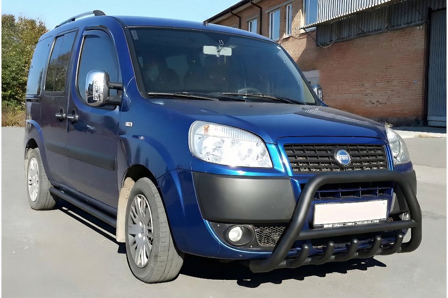 Fiat Doblo I 2001-2005 гг. Кенгурятник WT003 Black (чорний) Image