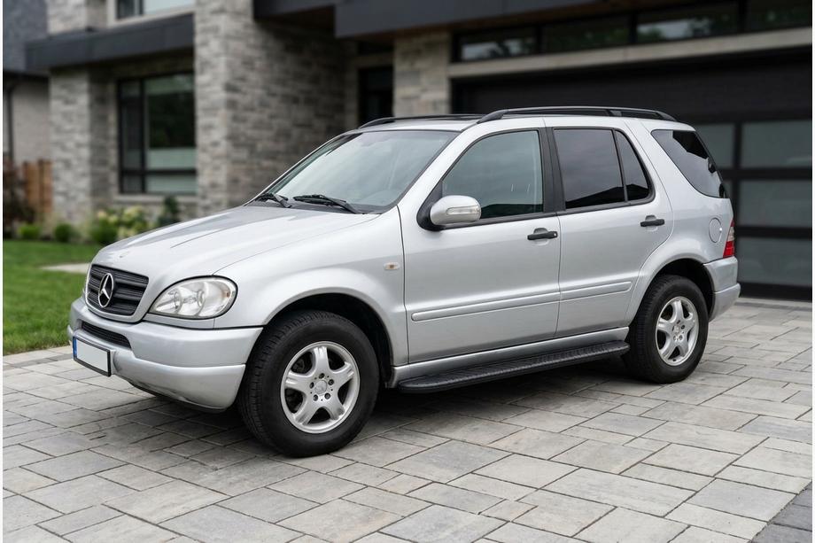 Mercedes ML W163 1997-2005 гг. Боковые пороги Bosphorus Black (2 шт., алюминий) Image
