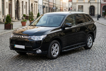 Mitsubishi Outlander 2012-2021 гг. Боковые Подножки Allmond Black (2 шт., Алюминий) фото 1