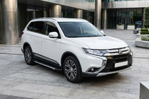 Mitsubishi Outlander 2012-2021 гг. Боковые пороги RedLine V1 (2 шт., алюминий) фото 1