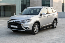 Mitsubishi Outlander 2012-2021 гг. Боковые пороги Bosphorus Black (2 шт., алюминий) фото 1