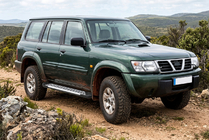Nissan Patrol Y61 1997-2011 гг. Боковые Подножки Line (2 шт., Алюминий) фото 1