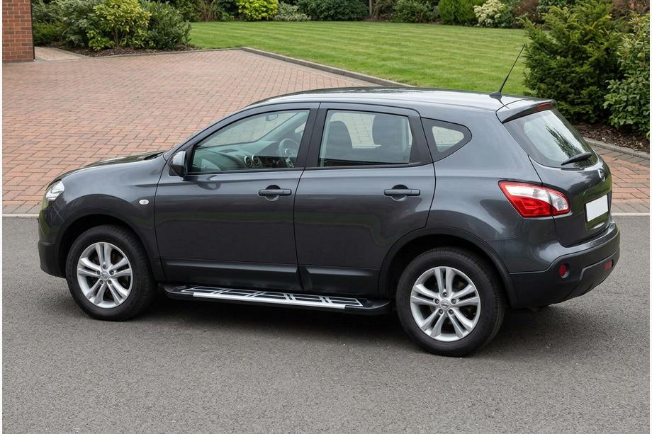 Nissan Qashqai 2010-2014 гг. Боковые Подножки Sunrise (2 шт., Алюминий) Image