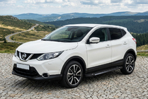 Nissan Qashqai 2014-2021 гг. Боковые Подножки RedLine Black (2 шт., Алюминий) фото 1