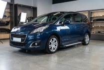 Peugeot 5008 2009-2016 гг. Боковые пороги Allmond Grey (2 шт., алюминий) фото 1