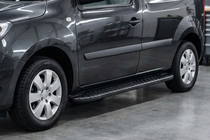 Renault Kangoo 2008–2020 гг. Боковые пороги Bosphorus Black (2 шт., алюминий) фото 1