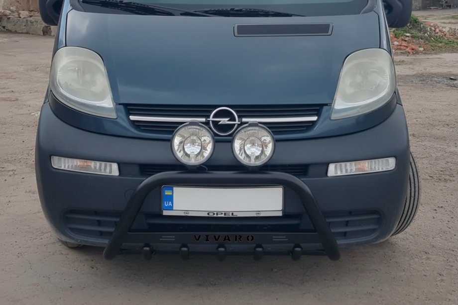 Opel Vivaro 2001–2015 гг. Кенгурятник WT004 Black (нерж.) Image