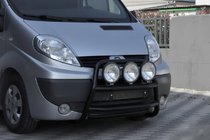 Renault Trafic 2001–2015 гг. Кенгурятник WT018 Black (нерж.) фото 1