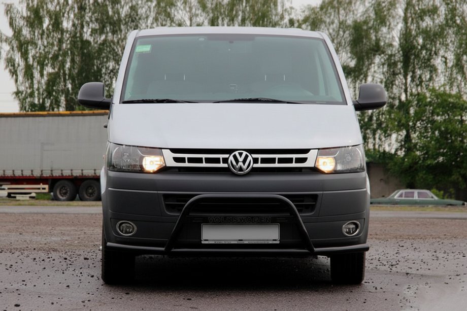 Volkswagen T5 2010-2015 гг. Кенгурятник WT007ST Black (нерж) Фото 3