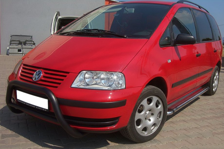 Volkswagen Sharan 1995-2010 гг. Кенгурятник WT005 Black (нерж) Image