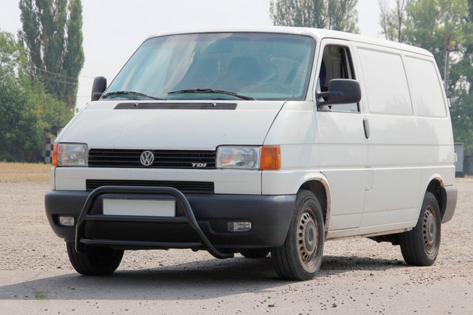 Volkswagen T4 Transporter 1990-2003 гг. Кенгурятник WT022 Black (нерж) Фото 3