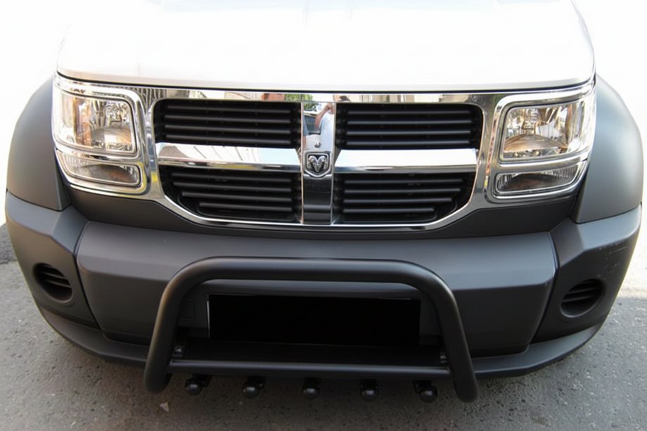 Dodge Nitro 2006-2011 гг. Передняя дуга QT006 Black (нерж.) Image