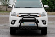 Toyota Hilux 2015- гг. Кенгурятник QT006 Black (нерж.) фото 1