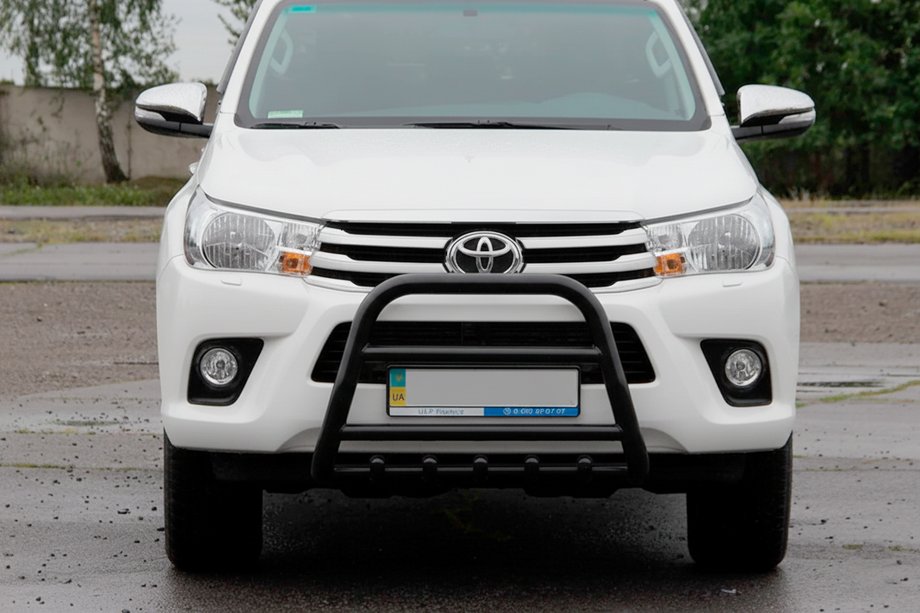 Toyota Hilux 2015- гг. Кенгурятник QT006 Black (нерж.) Image