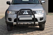 Mitsubishi L200 2006-2015 гг. Кенгурятник QT007 Black (нерж.) фото 3