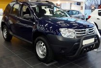 Dacia Duster 2008-2018 гг. Кенгурятник WT002 Black (нерж) фото 4