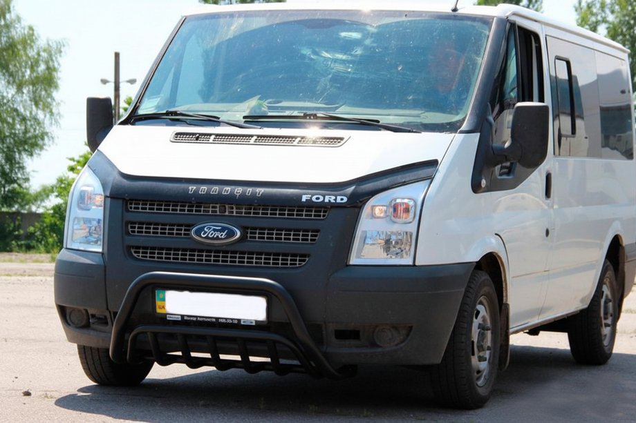Ford Transit 2000–2014 гг. Кенгурятник WT002 Black (2006-2014, нерж.) Image
