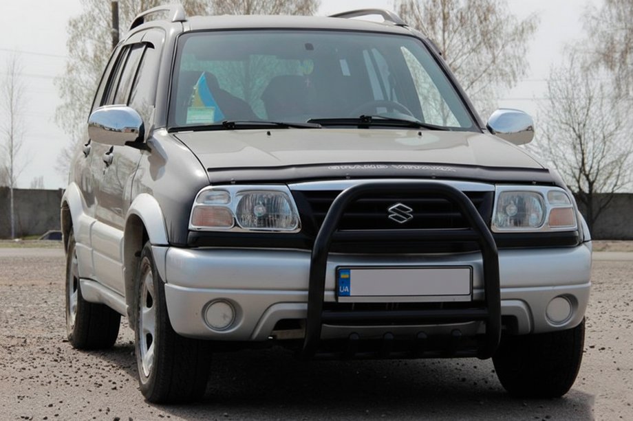 Suzuki Vitara 1998-2006 гг. Кенгурятник QT007 Black (нерж) Фото 2