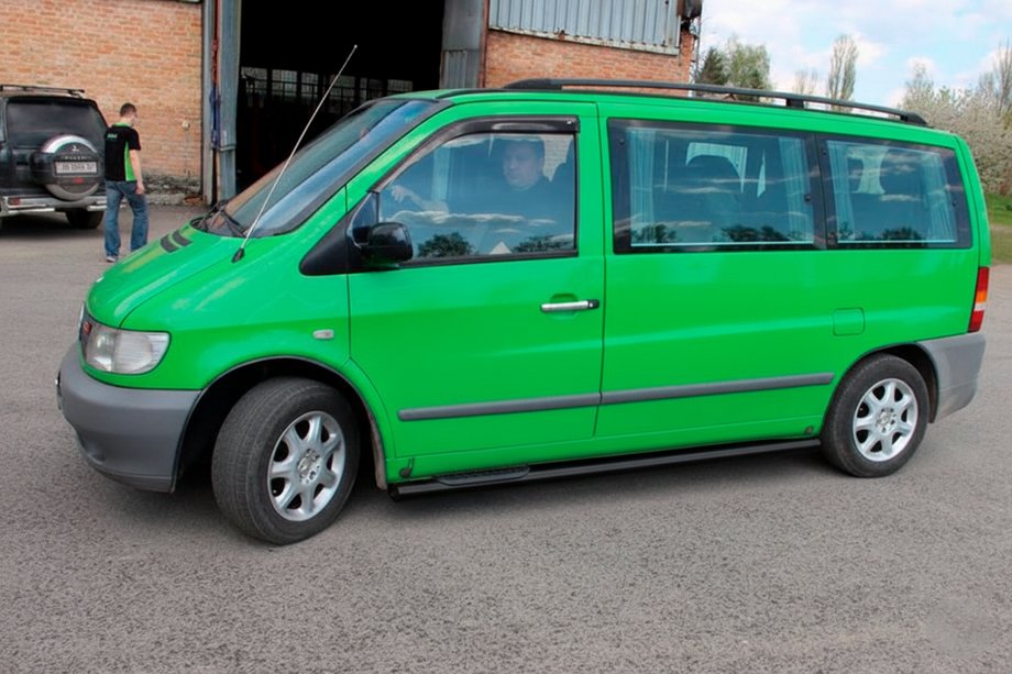 Mercedes Vito W638 1996-2003 гг. Боковые трубы Black (2 шт., нержавейка) d60 Фото 2