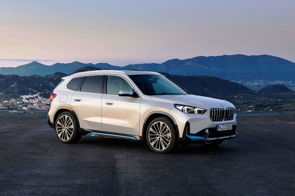 Обзор BMW iX1 (U11): Компактный электрический кроссовер премиум-класса фото 2