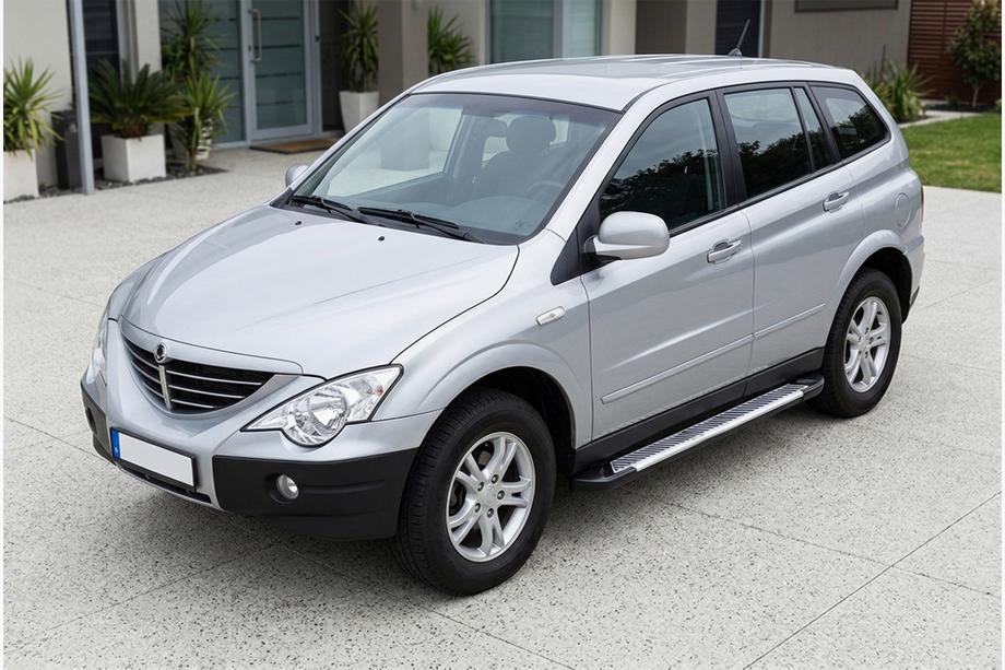SsangYong Action 2005-2018 гг. Боковые Подножки Line (2 шт., Алюминий) Image