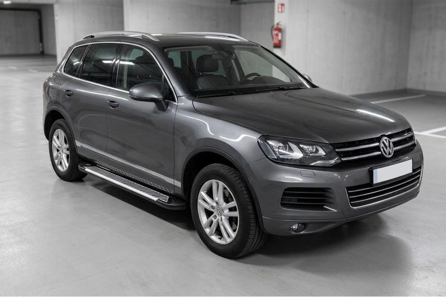 Volkswagen Touareg 2010-2018 гг. Боковые Подножки Line (2 шт., Алюминий) Image