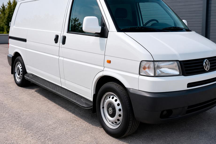 Volkswagen T4 Transporter 1990-2003 гг. Боковые Подножки Allmond Black (2 шт., Алюминий) Фото 1