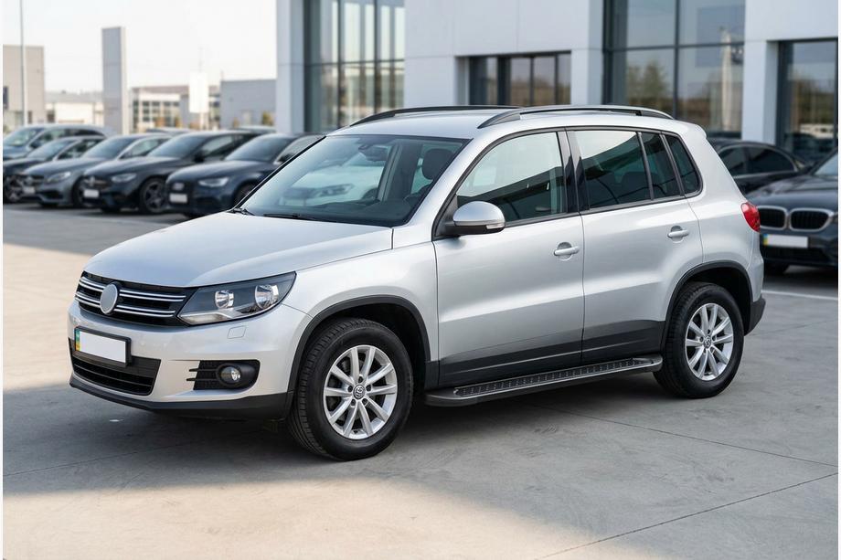 Volkswagen Tiguan 2007-2016 гг. Боковые Подножки Allmond Black (2 шт., Алюминий) Image
